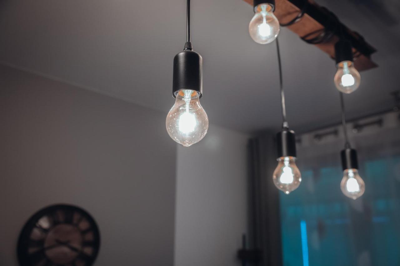 Cosy Et Moderne En Centre Ville, Fibre Haut Debit Ernee Ngoại thất bức ảnh
