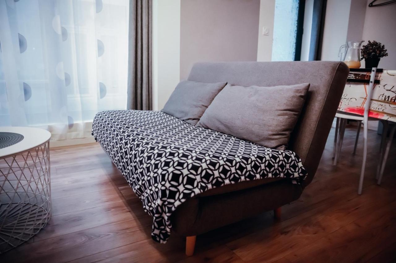 Cosy Et Moderne En Centre Ville, Fibre Haut Debit Ernee Ngoại thất bức ảnh